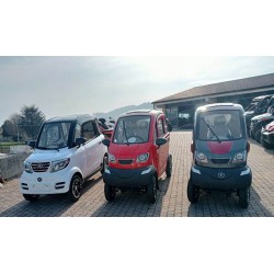 AUTO ELETTRICA SENZA PATENTE PER ANZIANI