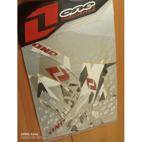 KIT GRAFICHE COMPLETO PER YAMAHA YFZ 450 R "WHITE IKAMO"